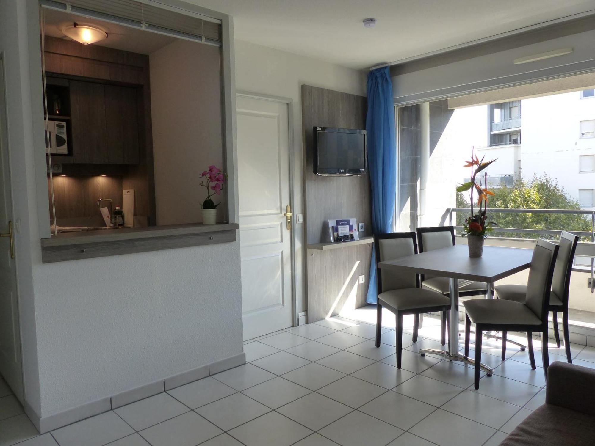 Sejours & Affaires Clermont Ferrand Park Republique Aparthotel Exterior photo