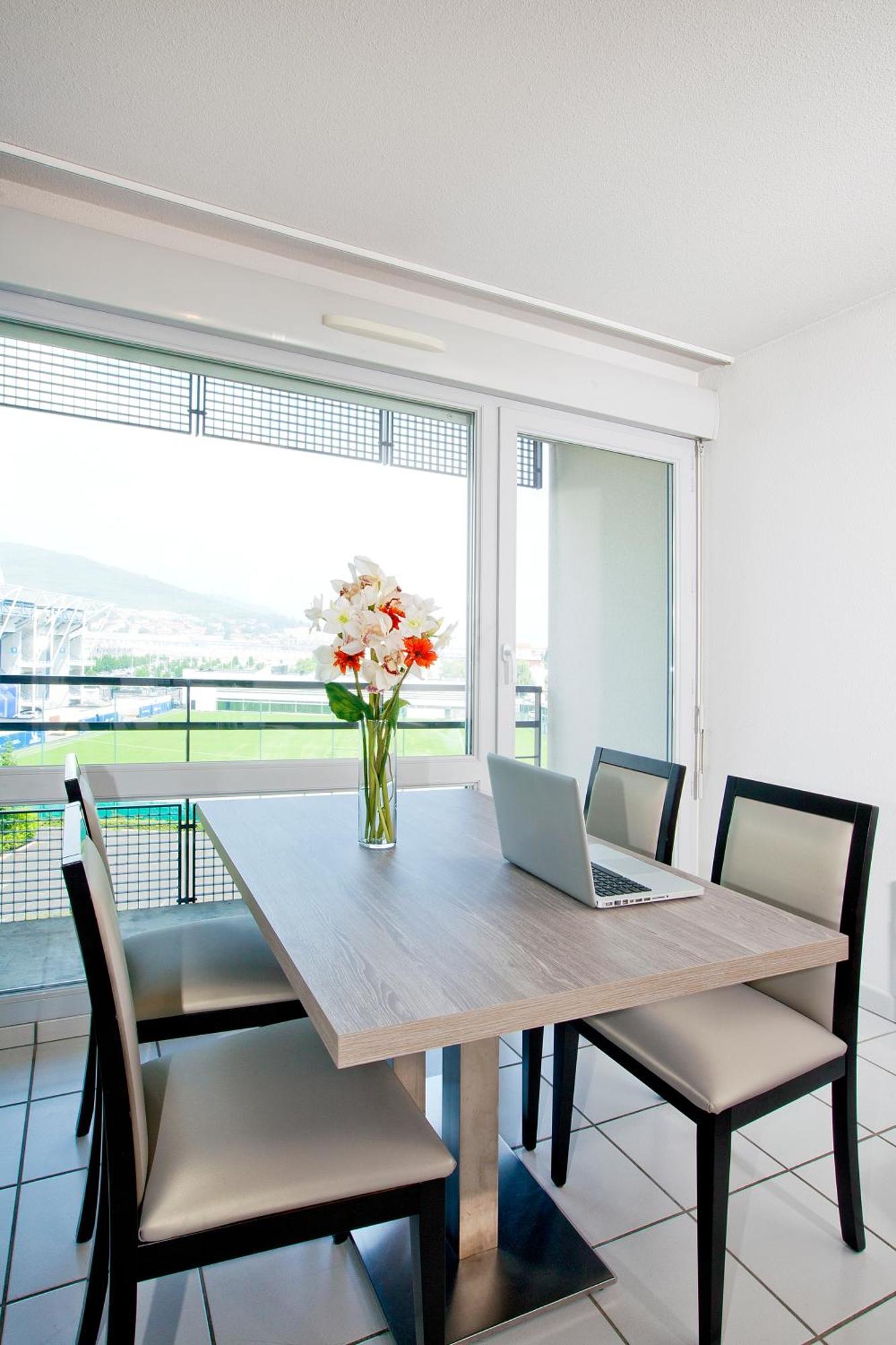 Sejours & Affaires Clermont Ferrand Park Republique Aparthotel Exterior photo